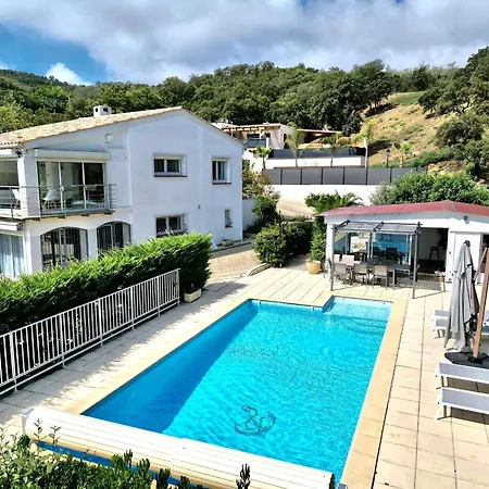 Villa Les Issambres, 7 Pieces, 10 Personnes - Fr-1-632-26